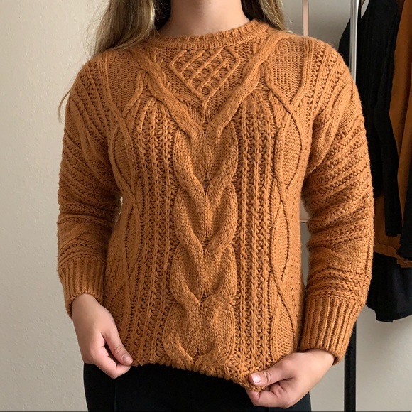 Forever 21 Sweaters - ✨chunky knit sweater✨